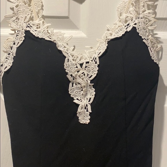 Black Sweetheart Dress - Picture 2 of 3